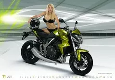 Hot motorbikes naptár belül
